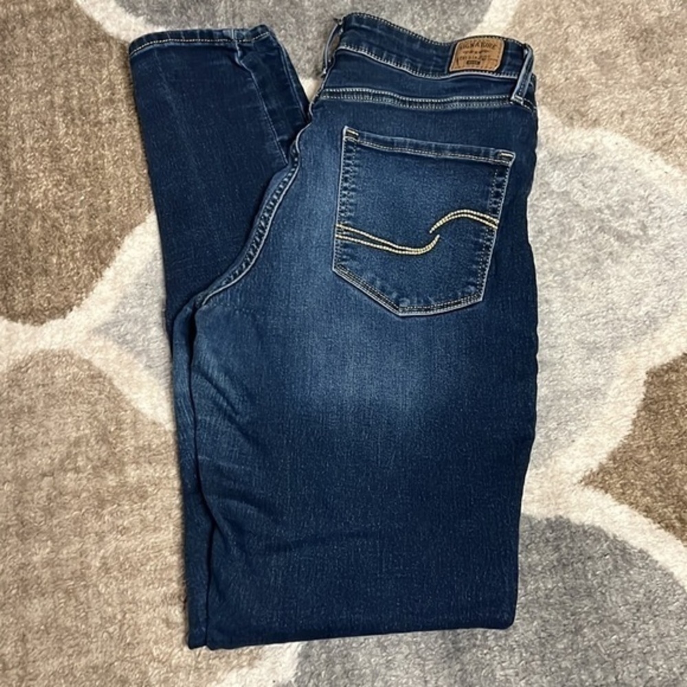 Signature Levi Strauss Mid-Rise Skinny Blue Denim